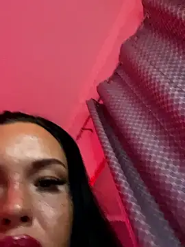 Snapshot of _MelinaCurves_ chatting on 05/09/26, 11:21 MelinaCurves online show from 05/09/26, 11:21