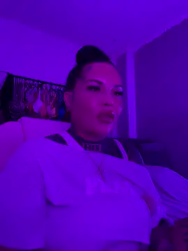 Snapshot of _MelinaCurves_ chatting on 05/22/26, 11:54 MelinaCurves online show from 05/22/26, 11:54