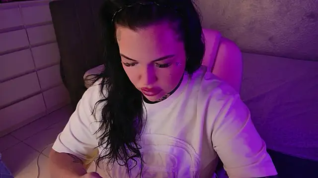  MelinaCurves  online show from 07/19/26, 08:12