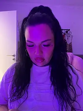  MelinaCurves  online show from 07/27/26, 11:01