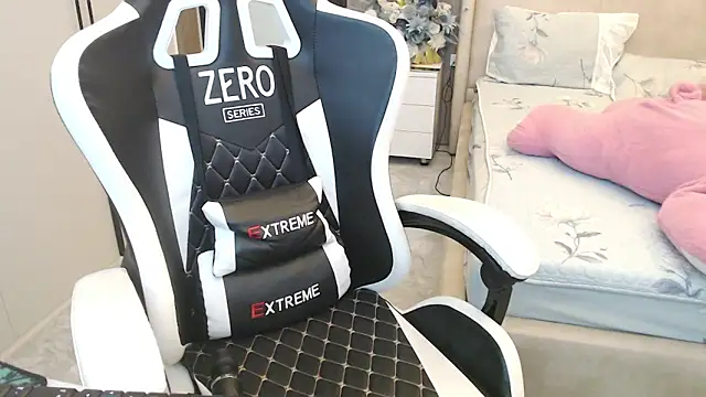 Hanako love online show from 03/19/25, 04:14