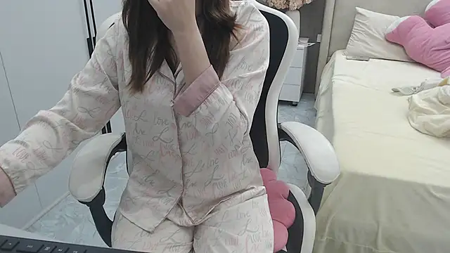 Hanako love online show from 12/01/25, 11:43