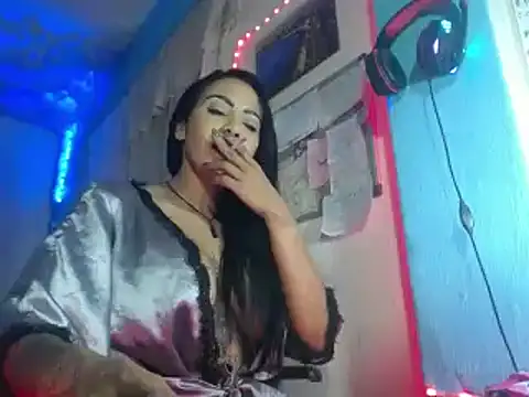 ERIKA-THEDOLL online show from 12/06/24, 01:07