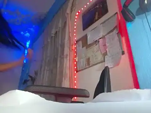 ERIKA-THEDOLL online show from 12/08/24, 11:19