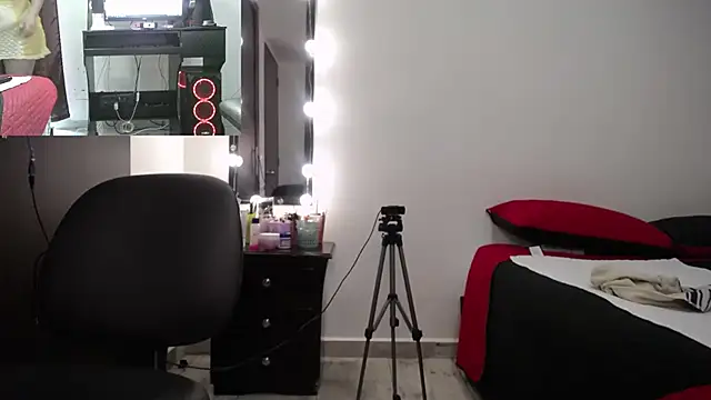 zoe hotxxx online show from 03/01/25, 05:05