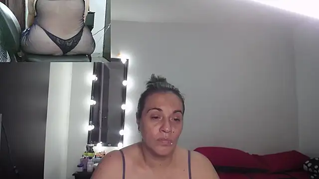 zoe hotxxx online show from 09/11/25, 12:00