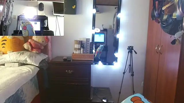 zoe hotxxx online show from 07/18/26, 02:43