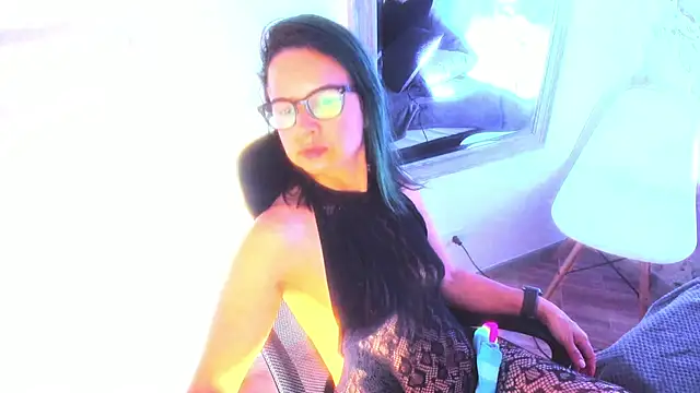 Snapshot of BrianaGarner chatting on 03/07/25, 10:13 BrianaGarner online show from 03/07/25, 10:13