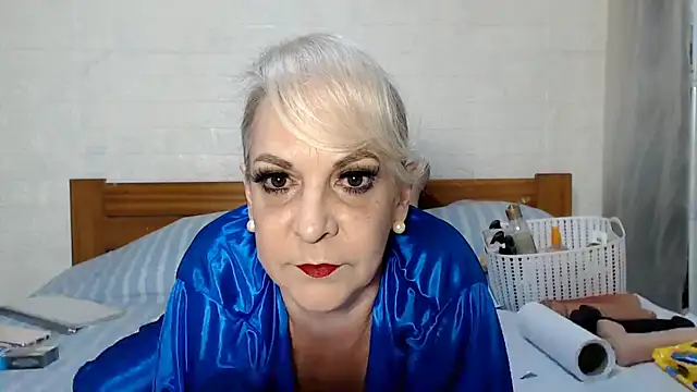 Snapshot of awild_kitten chatting on 05/05/26, 08:44 awild kitten online show from 05/05/26, 08:44