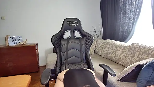 EvaMoon1 online show from 02/18/25, 08:16