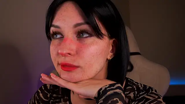 Liuba Fox online show from 03/20/25, 08:40