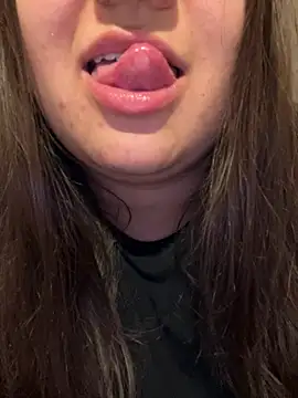 Snapshot of Jane_BBW chatting on 02/15/25, 11:14 Jane BBW online show from 02/15/25, 11:14