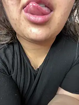 Snapshot of Jane_BBW chatting on 03/10/25, 04:38 Jane BBW online show from 03/10/25, 04:38