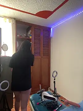 Snapshot of Sofhi_corolinne31 chatting on 01/09/25, 09:37 Sofhi corolinne31 online show from 01/09/25, 09:37