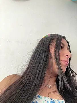 Snapshot of Sofhi_corolinne31 chatting on 03/01/25, 09:04 Sofhi corolinne31 online show from 03/01/25, 09:04