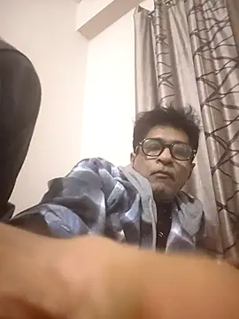 Snapshot of iamkahn_44 chatting on 12/20/25, 11:45 iamkahn 44 online show from 12/20/25, 11:45