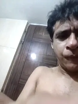 Snapshot of iamkahn_44 chatting on 02/14/26, 01:30 iamkahn 44 online show from 02/14/26, 01:30