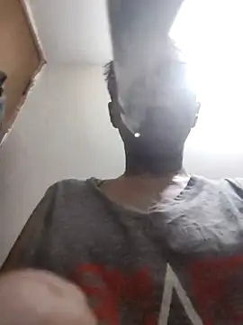 iamkahn 44 online show from 04/15/26, 11:38