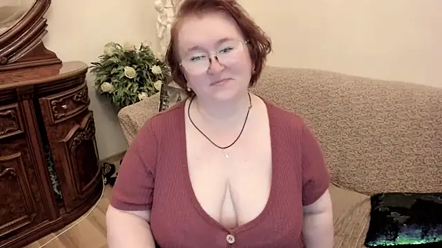 leiamillersonn online show from 10/10/25, 07:02