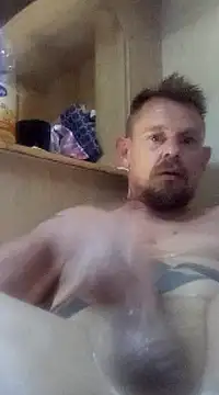 Snapshot of Skody31 chatting on 02/22/25, 12:27 Skody31 online show from 02/22/25, 12:27