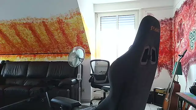 Snapshot of sextoy911 chatting on 04/08/26, 04:07 sextoy911 online show from 04/08/26, 04:07