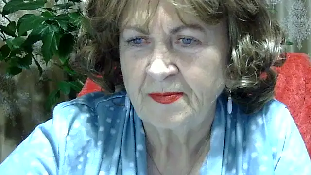 Emma52610 online show from 12/03/25, 02:59