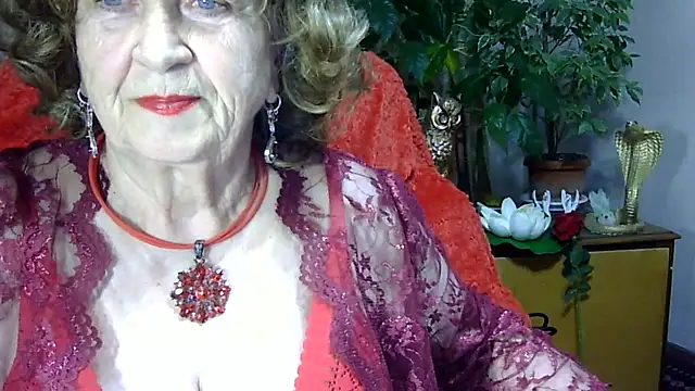 Emma52610 online show from 04/19/26, 05:01