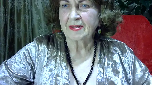 Snapshot of Emma52610 chatting on 04/23/26, 05:04 Emma52610 online show from 04/23/26, 05:04