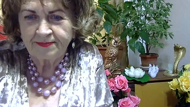 Snapshot of Emma52610 chatting on 04/24/26, 11:23 Emma52610 online show from 04/24/26, 11:23