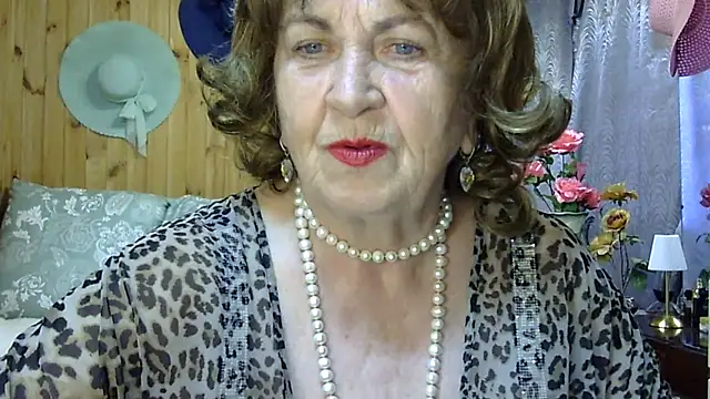 Snapshot of Emma52610 chatting on 06/18/26, 11:36 Emma52610 online show from 06/18/26, 11:36