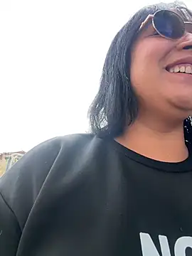 DannaaMeliza online show from 01/03/25, 11:46