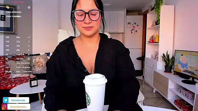 DannaaMeliza online show from 01/10/26, 08:27