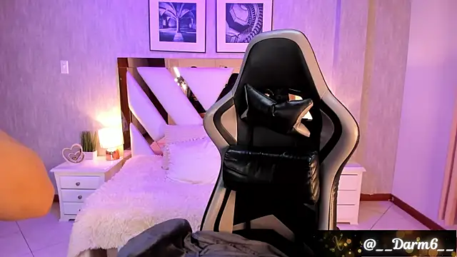 Lia Simons online show from 09/26/25, 02:59