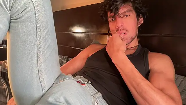 Snapshot of beranco19 chatting on 02/11/26, 04:39 beranco19 online show from 02/11/26, 04:39