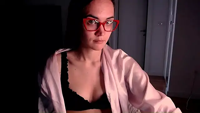 EvelynGG online show from 05/20/26, 10:10