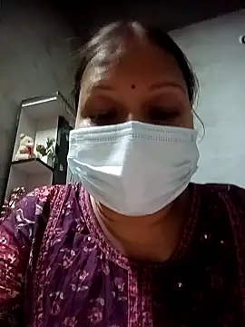 naughtymadam online show from 04/17/26, 04:10