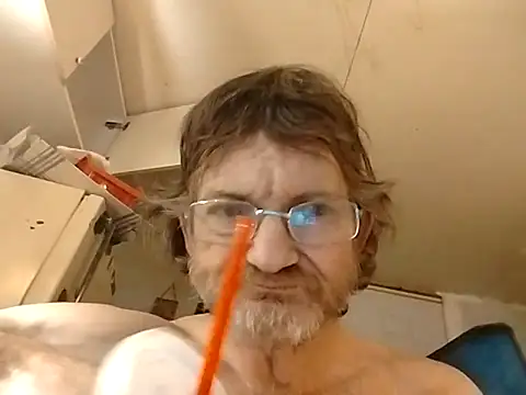 ROBERT0516 online show from 10/22/25, 04:13