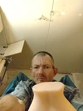 ROBERT0516 online show from 11/16/25, 12:44