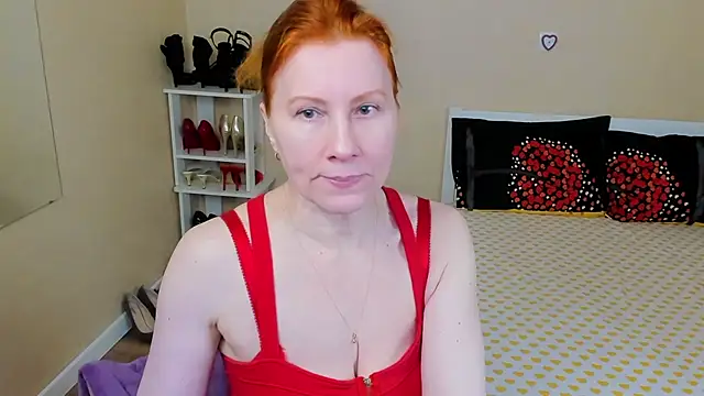 Snapshot of FoxySophia chatting on 03/25/26, 07:03 FoxySophia online show from 03/25/26, 07:03