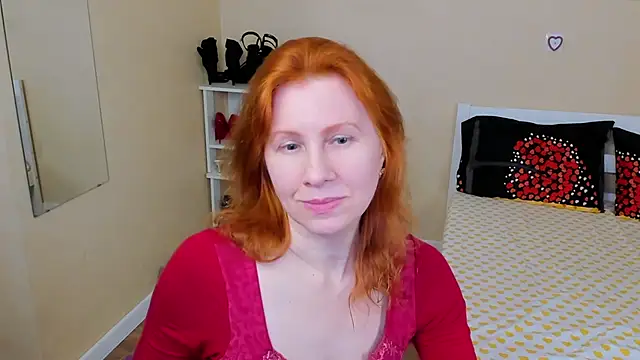 Snapshot of FoxySophia chatting on 03/27/26, 02:39 FoxySophia online show from 03/27/26, 02:39