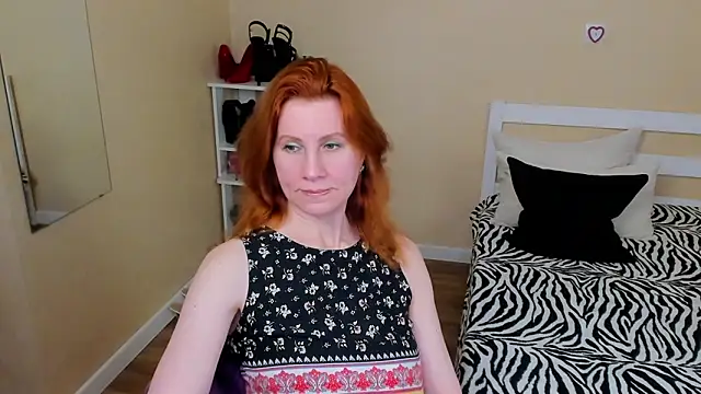 Snapshot of FoxySophia chatting on 05/03/26, 02:39 FoxySophia online show from 05/03/26, 02:39