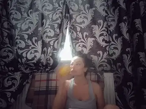 LindaStarS online show from 03/01/25, 06:24