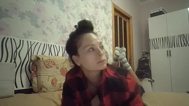 LindaStarS online show from 10/10/25, 06:07