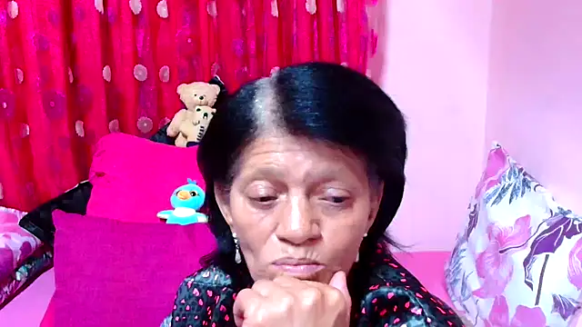 SLUTTYROXY online show from 10/06/25, 07:06