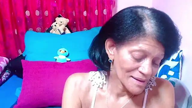 SLUTTYROXY online show from 10/17/25, 06:43