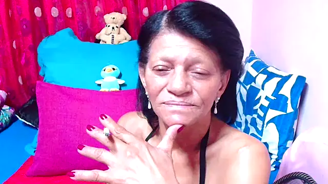 SLUTTYROXY online show from 11/11/25, 05:46