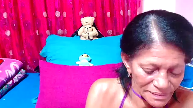 SLUTTYROXY online show from 11/24/25, 08:41