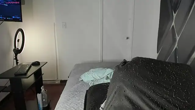 moonsweet1 online show from 04/27/26, 06:50