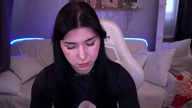 EmilyCandyy online show from 11/13/25, 07:18