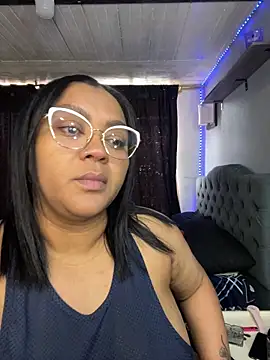 yanza2002 online show from 02/08/26, 06:44